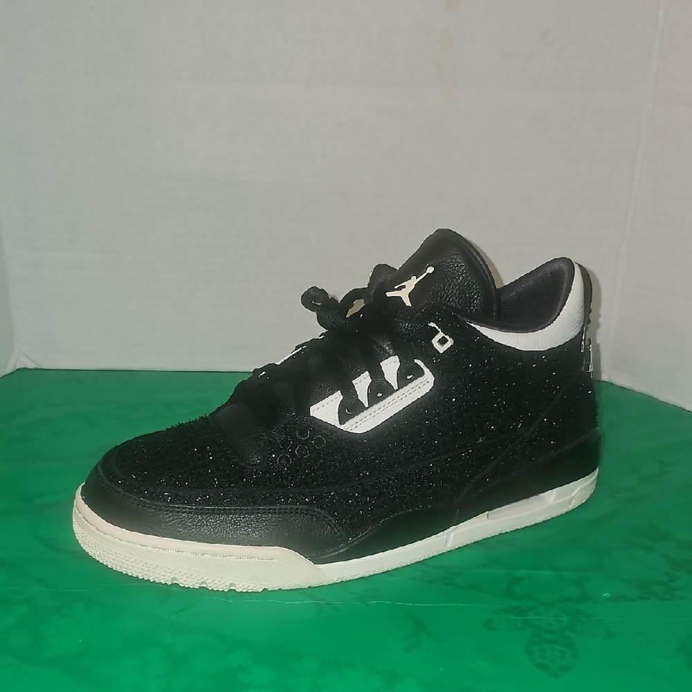 Jordan 3 X Vogue Magazine